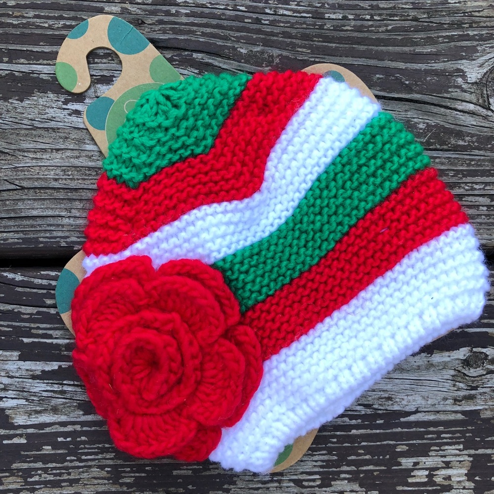 NWT Christmas/Holiday Knit Flower Beanie Hat